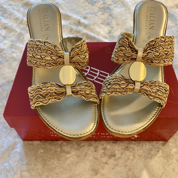 Italian Shoemakers Sheena Wedge Sandals in Natural with Metallic Accents - Picture 5 of 5